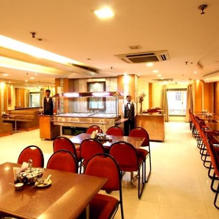 Hotel Southern Delhi  Oda fotoğraf