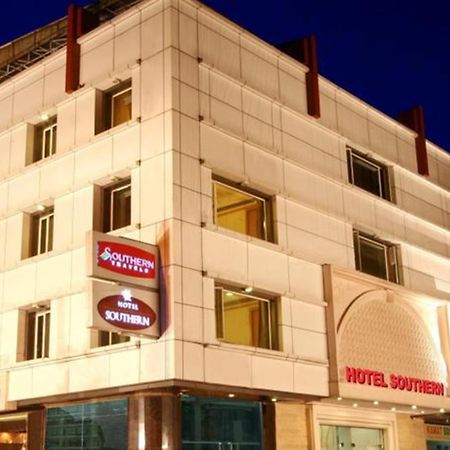 Hotel Southern Delhi  Oda fotoğraf
