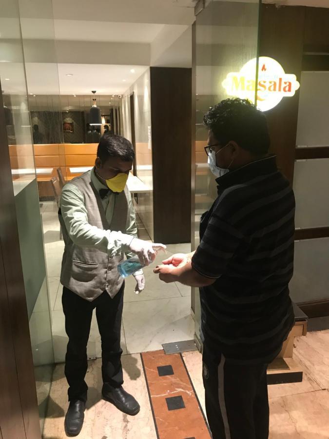 Hotel Southern Delhi  Dış mekan fotoğraf