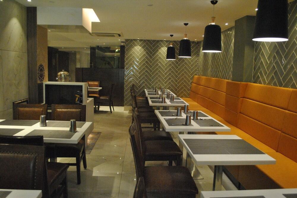 Hotel Southern Delhi  Dış mekan fotoğraf