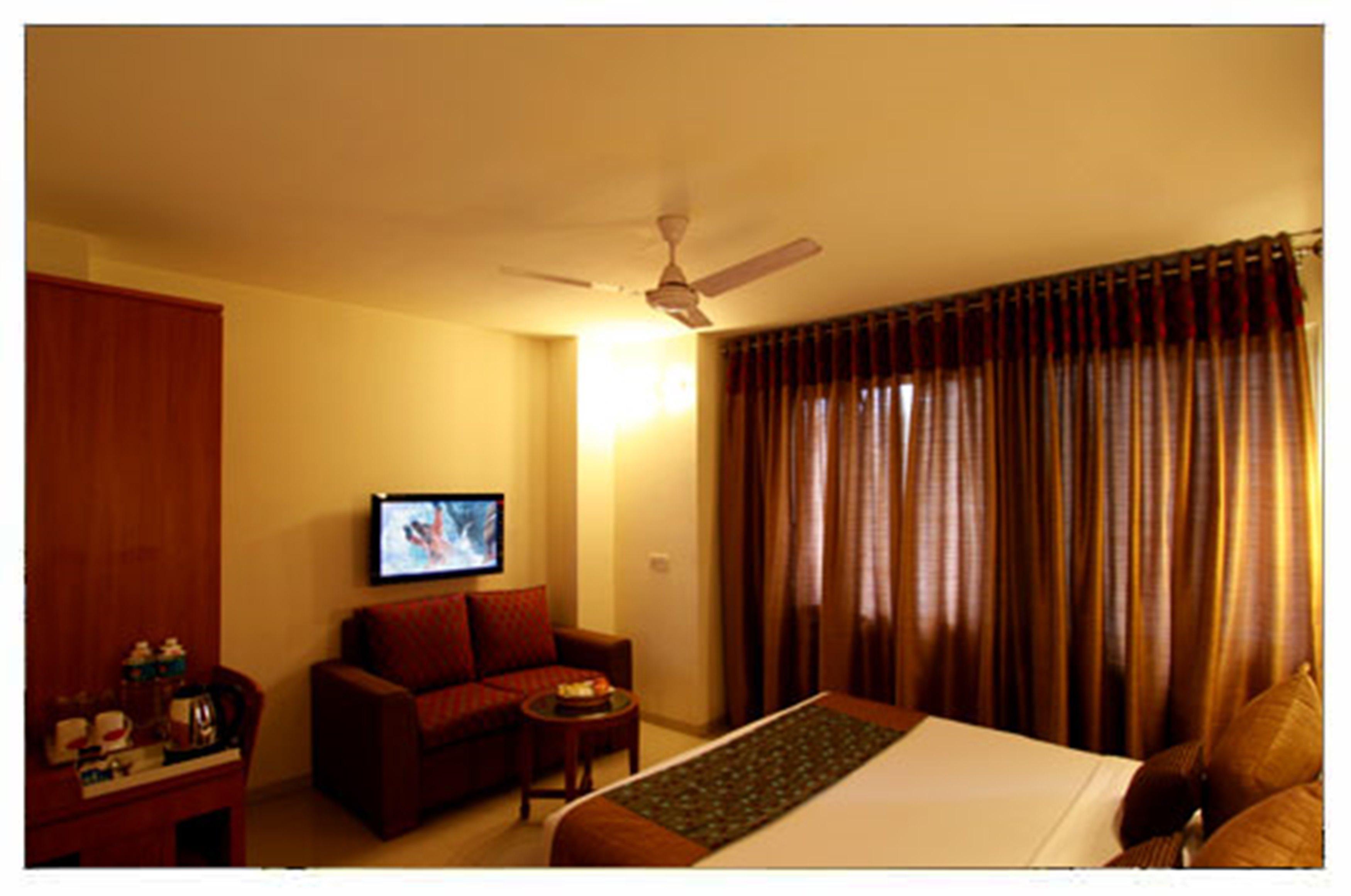 Hotel Southern Delhi  Dış mekan fotoğraf