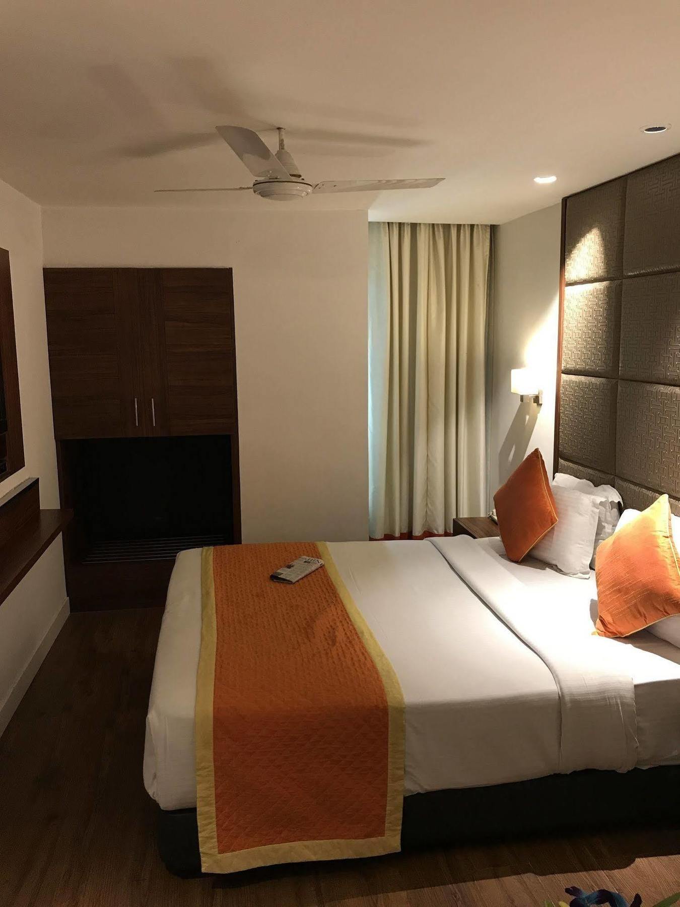Hotel Southern Delhi  Dış mekan fotoğraf