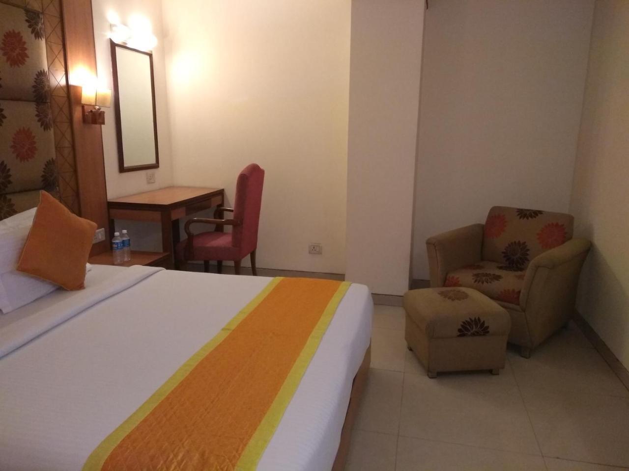 Hotel Southern Delhi  Dış mekan fotoğraf